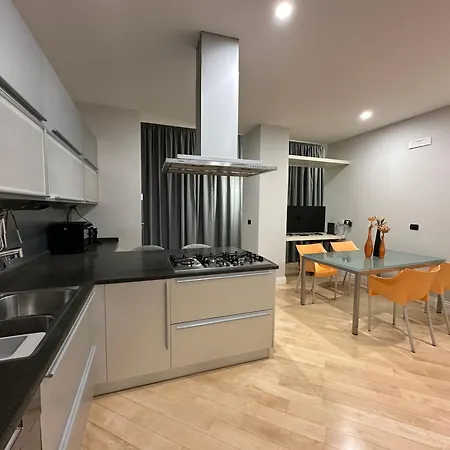 -Villa Paola City Center- Luxury House In Town Centre Bari Esterno foto