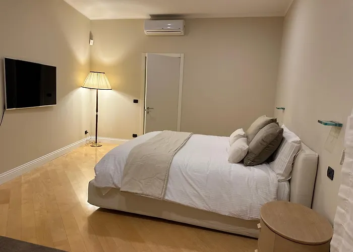 -Villa Paola City Center- Luxury House In Town Centre